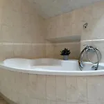 Séjour chez l'habitant Mickle - Charming Place, 15 Minutes To Old Town & 5 Minutes To Seaside