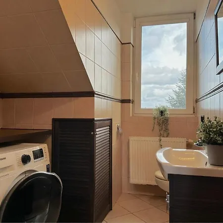 Quarto em Acomodações Particulares Mickle - Charming Place, 15 Minutes To Old Town & 5 Minutes To Seaside