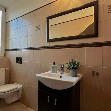 Quarto em Acomodações Particulares Mickle - Charming Place, 15 Minutes To Old Town & 5 Minutes To Seaside Gdańsk